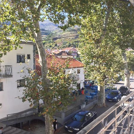 Pensao Estrela Hotel Unhais Da Serra Bagian luar foto