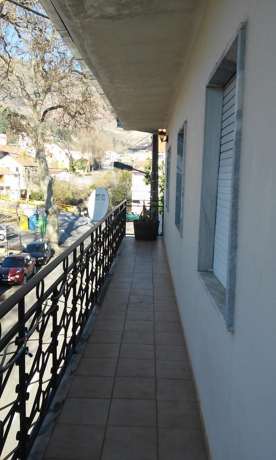 Pensao Estrela Hotel Unhais Da Serra Bagian luar foto